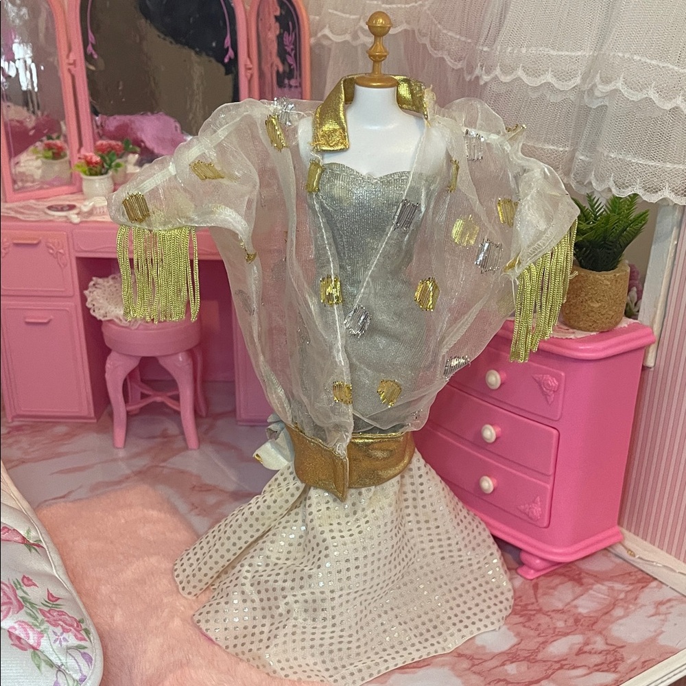 Jem and the holograms golden days diamond nights fashion